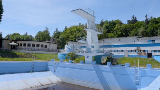 Przygotowują dokumentację projektową dla przebudowy basenu w Jeleniej Górze