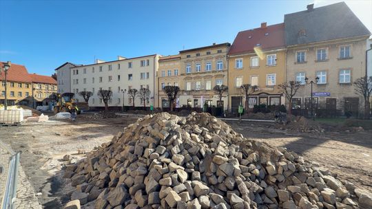 Znikają miejsca parkingowe i asfalt, pojawi się kostka oraz dużo zieleni
