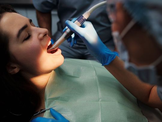 Czy warto często odwiedzać dentystę? 