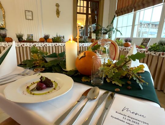 Degustowali w jesiennym klimacie