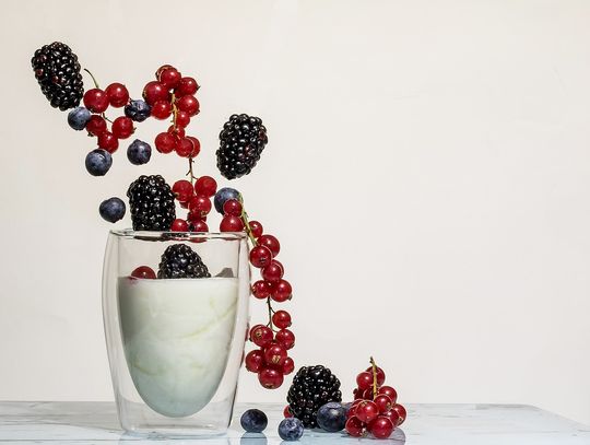 Dlaczego warto kupować jogurt naturalny?