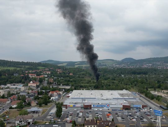 Duży pożar na tyłach E.Leclerc!