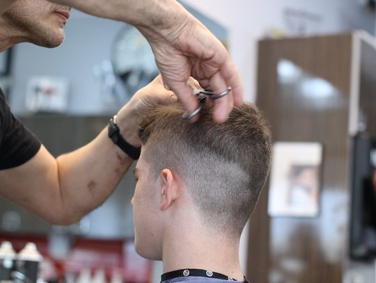 Fryzjer męski - z jakich usług warto skorzystać?