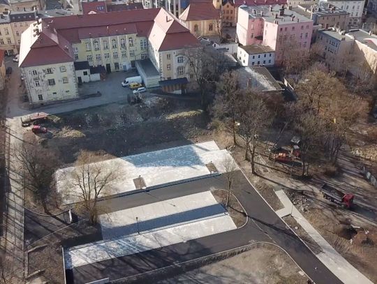 Kamienne Schodki i ks. Dominika Kostiala - inwestycja na finiszu 