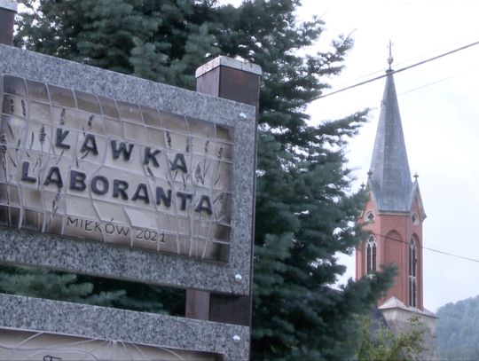 Ławka z historycznym przekazem