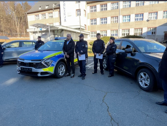 Nowe policyjne radiowozy