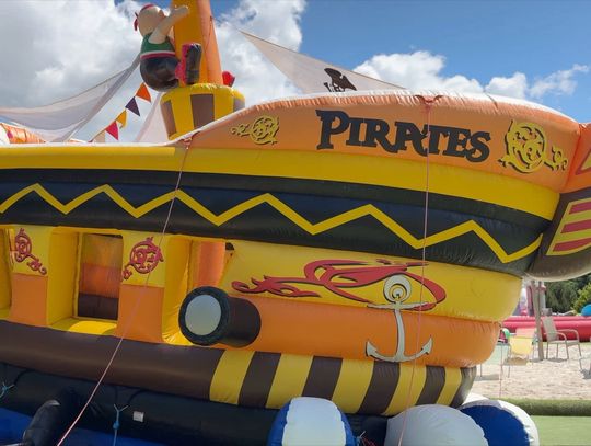 Pałacowa Bawialnia – atrakcja tuż przy Parku Miniatur Zabytków Dolnego Śląska w Kowarach