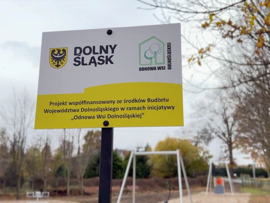 Plac zabaw w Starej Kamienicy - nowa inwestycja dla najmłodszych!