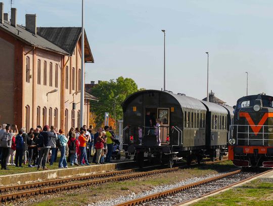 Plan na długi weekend? Zwiedzaj Wrocław od strony kolejowych zakamarków!