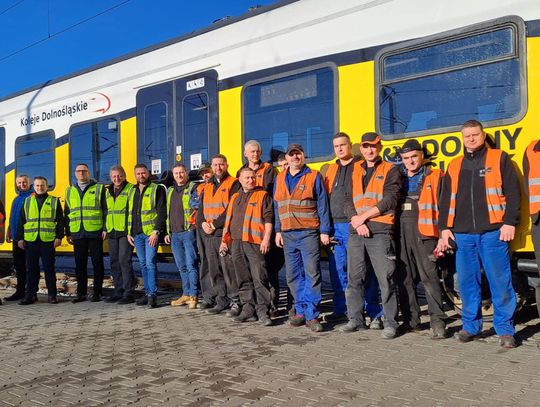 Po dolnośląskich torach jeździ pierwszy pociąg, który przeszedł przegląd P4 w nowej hali serwisowej przewoźnika.