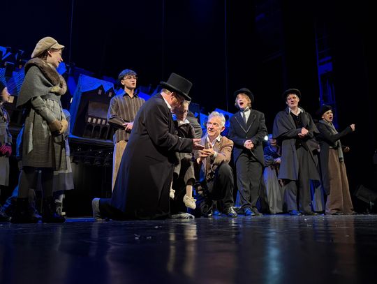 "𝗦𝗰𝗿𝗼𝗼𝗴𝗲.Opowieść wigilijna o Duchu" - to przedstawienie dla każdego:)