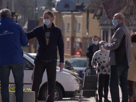 Tysiąc masek rozdano w Szklarskiej Porębie