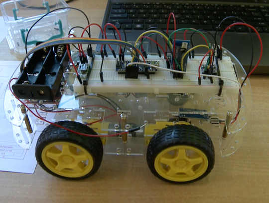 Uczniowie „Żeroma” uczą swoich rówieśników programowania 