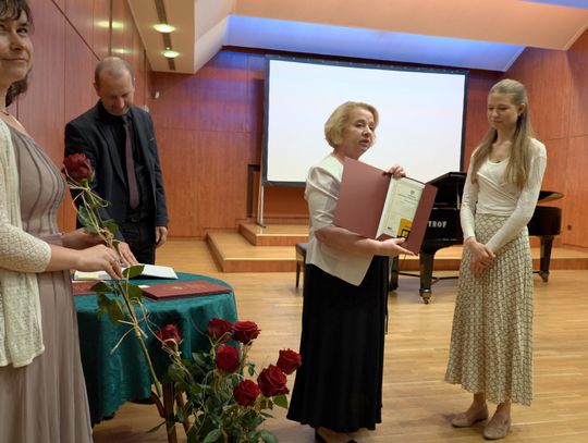 Uroczyste rozdanie dyplomów szkoły muzycznej