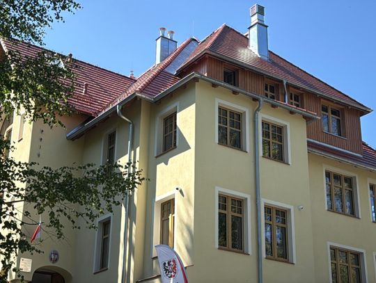W Szklarskiej Porębie uroczyście otwarto wyremontowane Centrum Opieki nad Dzieckiem