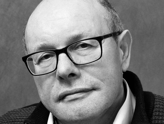 𝗭 𝗼𝗴𝗿𝗼𝗺𝗻𝘆𝗺 𝘀𝗺𝘂𝘁𝗸𝗶𝗲𝗺 informujemy, że po wieloletniej chorobie zmarł Janusz Malik