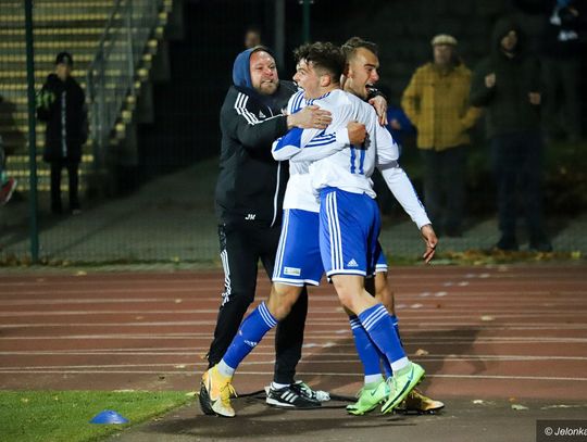 Zespoły Karkonoszy z wygraną i walkowerem