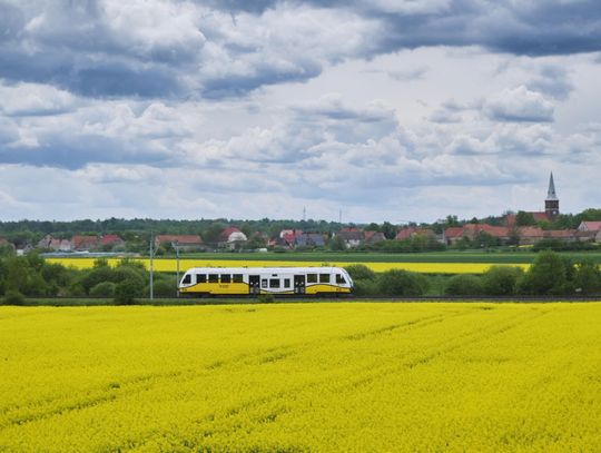 𝐙𝐦𝐢𝐚𝐧𝐲 w rozkładzie jazdy pociągów Kolei Dolnośląskich – na co zwrócić uwagę?