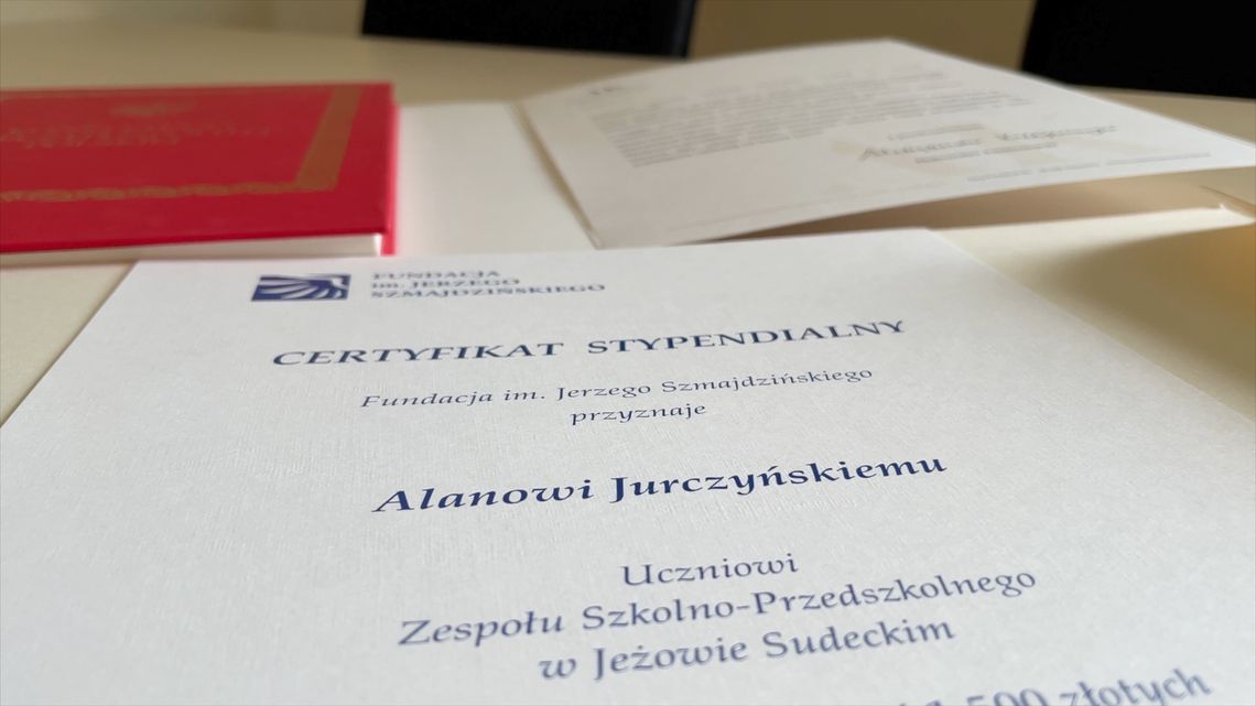 Kolejne stypendia Fundacji im. Jerzego Szmajdzińskiego zostały rozdane