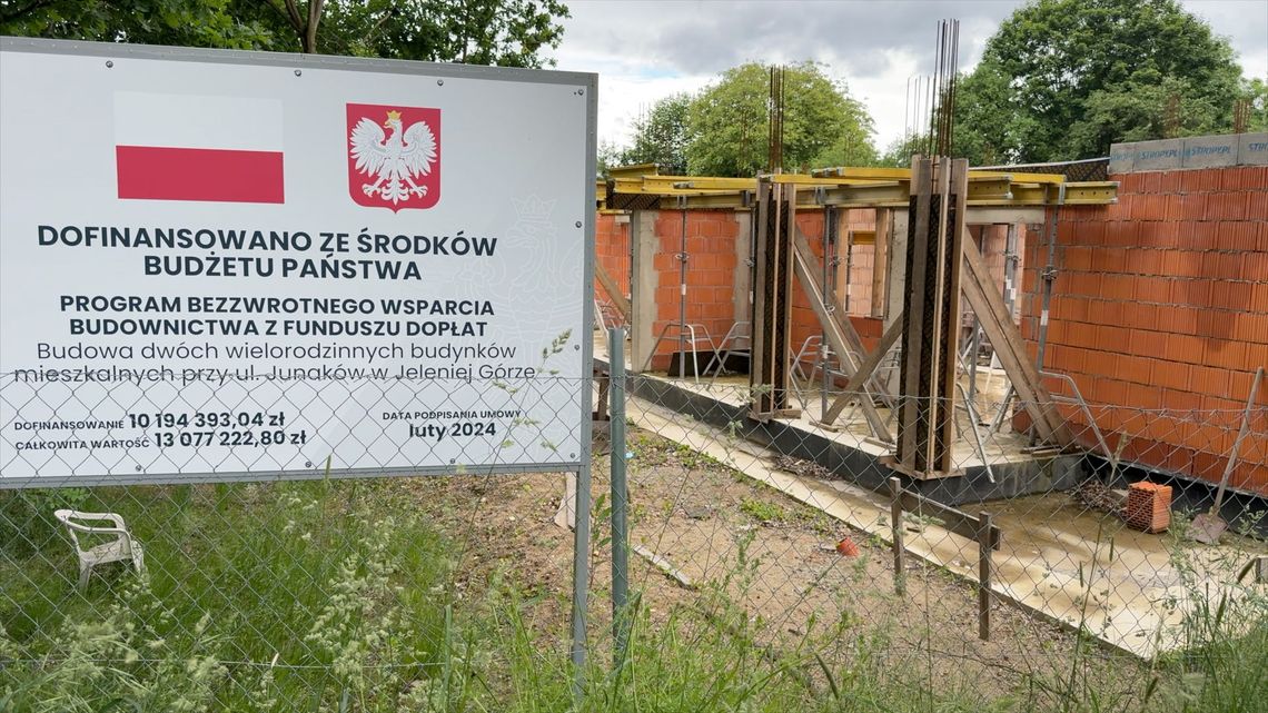 Na placu budowy przy Junaków nic się nie dzieje Na placu budowy przy Junaków nic się nie dzieje