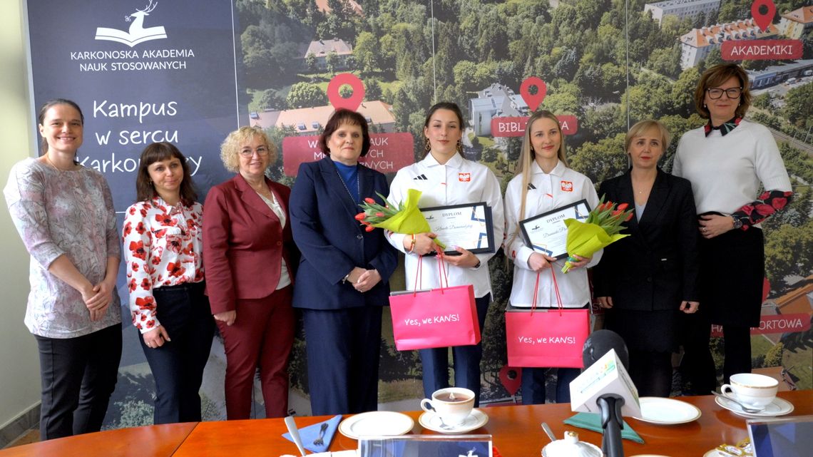 Saneczkarki przywitane w KANS po olimpiadzie