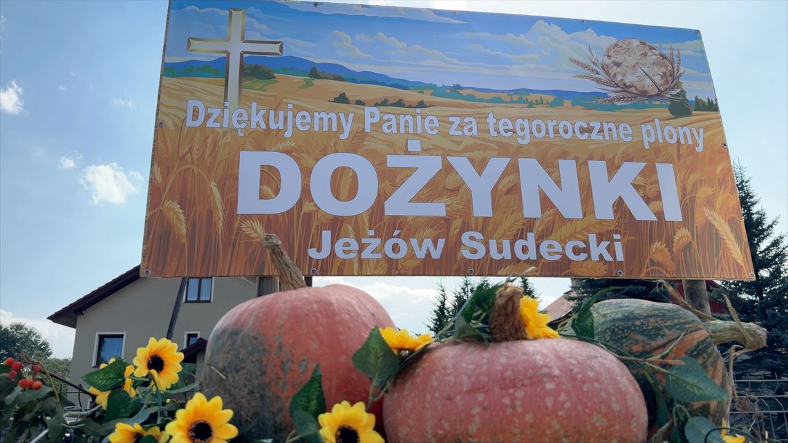 Świetna zabawa na dożynkach w Jeżowie Sudeckim