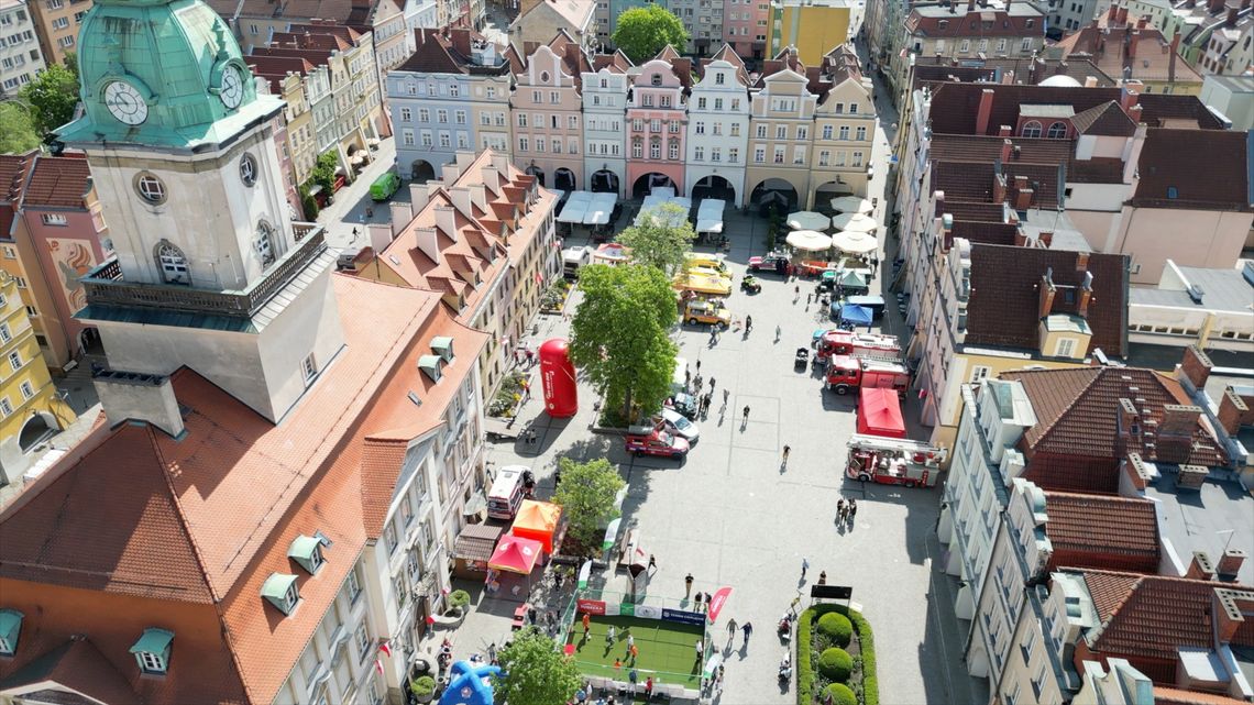 Tak uczcili Dzień Flagi w Jeleniej Górze Tak uczcili Dzień Flagi w Jeleniej Górze