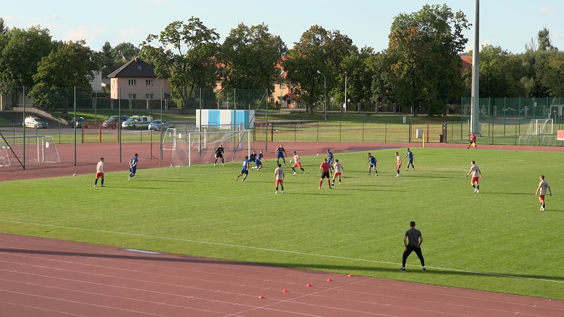 Trzy punkty dla Karkonoszy Jelenia Góra!