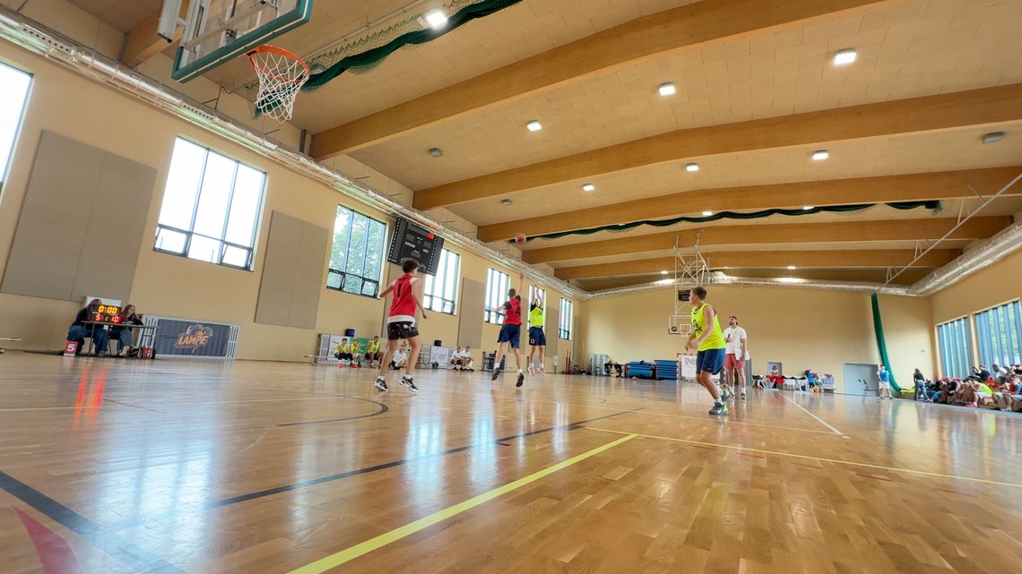 Turniej koszykówki pod okiem Macieja Lampe Turniej koszykówki pod okiem Macieja Lampe