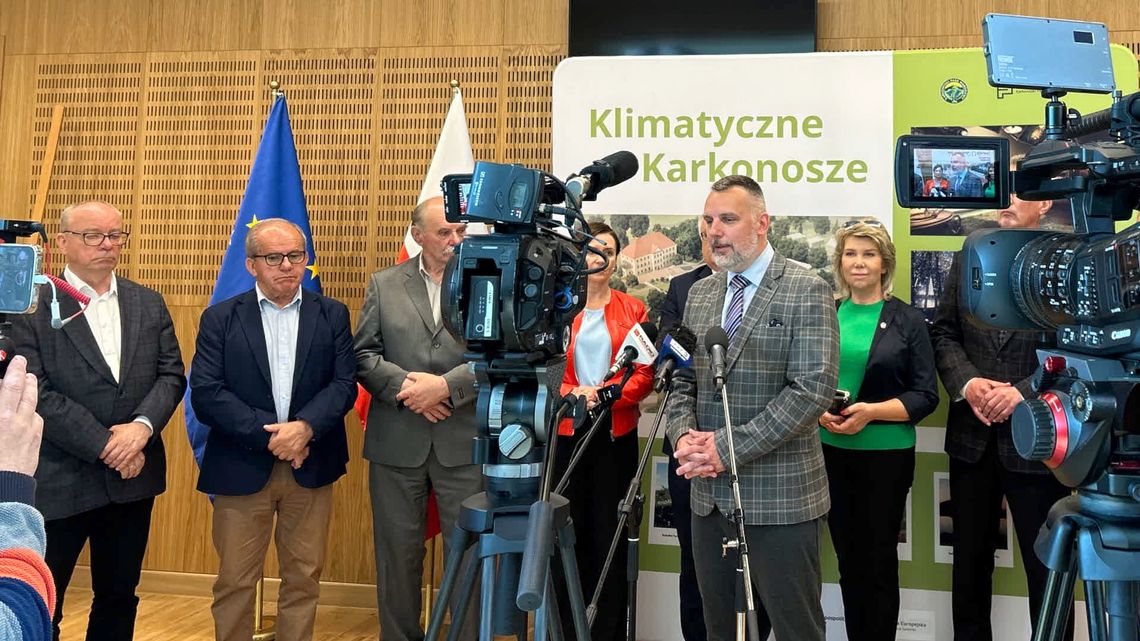 Ważne spotkanie w Centrum Przyrodniczo-Edukacyjnym KPN - Pałac Sobieszów