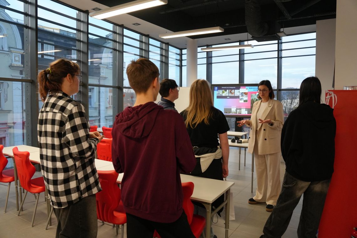 𝗪ieczór z przyszłością 𝘄 𝗧𝗘𝗕 𝗘𝗱𝘂𝗸𝗮𝗰𝗷𝗮 𝘄 𝗝𝗲𝗹𝗲𝗻𝗶𝗲𝗷 Górze 𝘇𝗮 𝗻𝗮𝗺𝗶 𝗪ieczór z przyszłością 𝘄 𝗧𝗘𝗕 𝗘𝗱𝘂𝗸𝗮𝗰𝗷𝗮 𝘄 𝗝𝗲𝗹𝗲𝗻𝗶𝗲𝗷 Górze 𝘇𝗮 𝗻𝗮𝗺𝗶